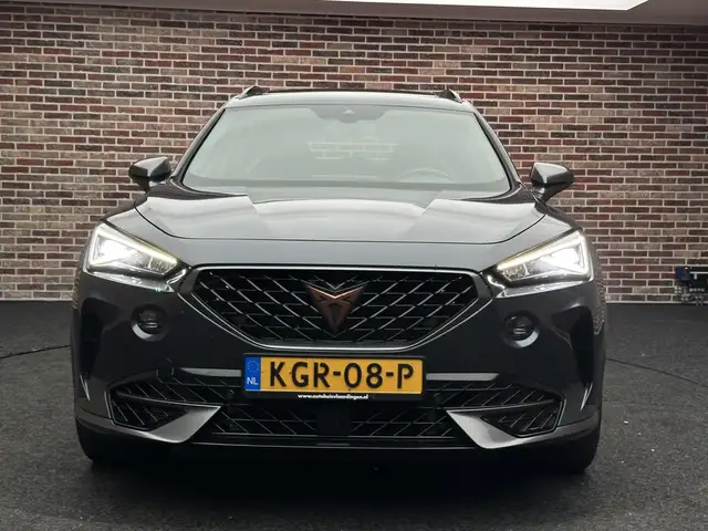 Cupra Formentor view 5