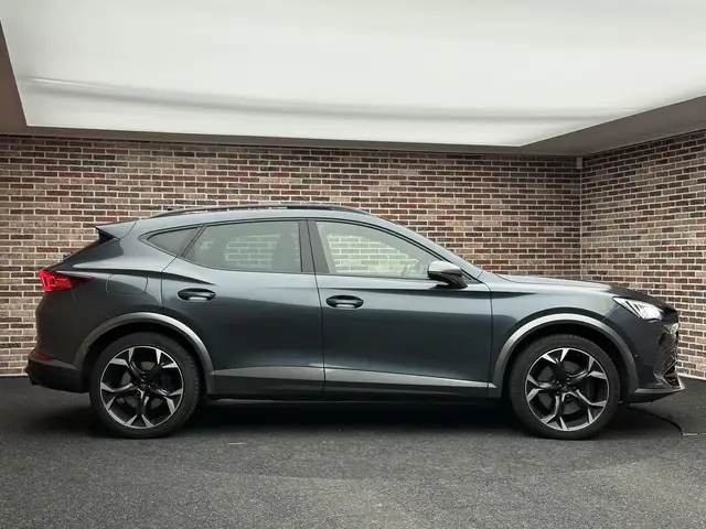Cupra Formentor view 4