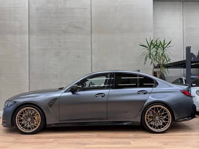 BMW M3 view 5