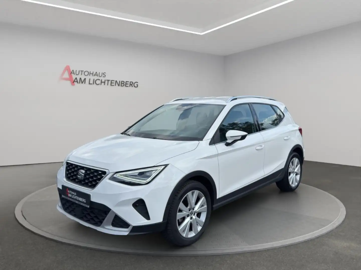 SEAT Arona Xperience 1.0 TSI LED+NAVI+KAMERA+TEMPOMAT+CARPLAY Bianco - 1