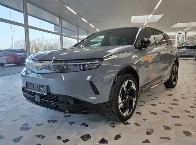 Opel Grandland view 3