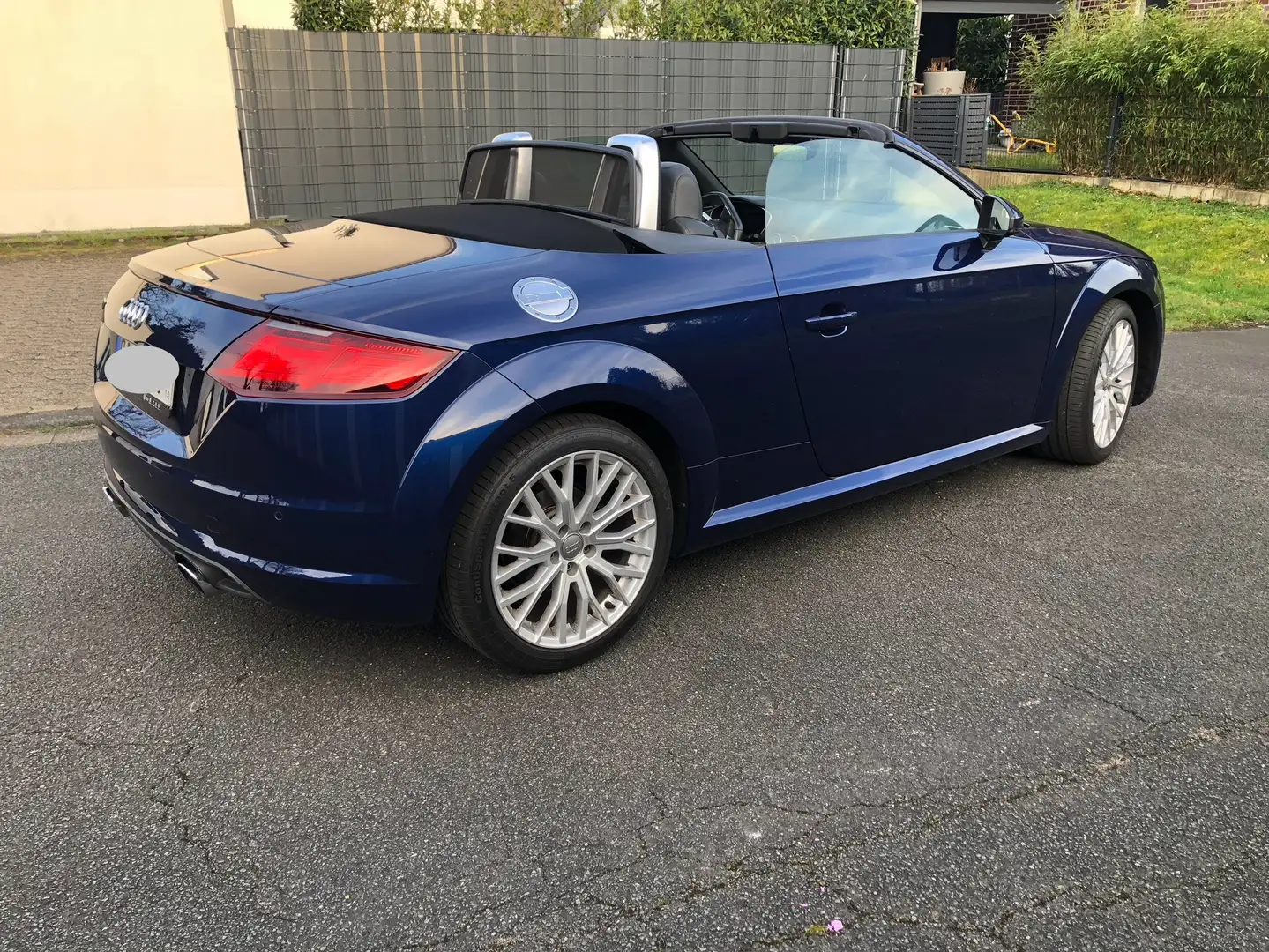 Audi TT TT Roadster 1.8 TFSI, S-Line Alu, Leder/Alcantar - 2