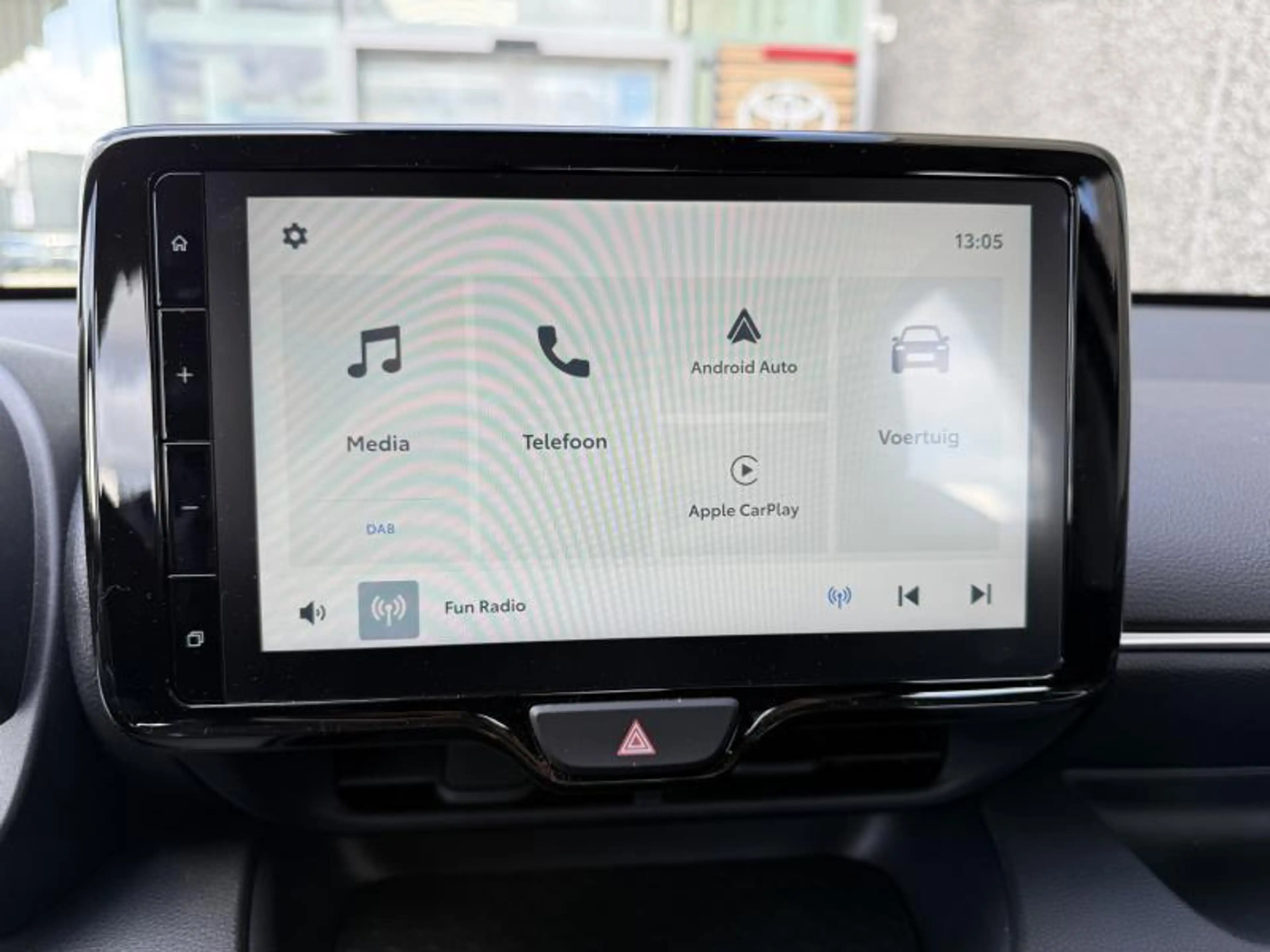 Toyota Yaris 1.5 Hybrid Dynamic — photo 15