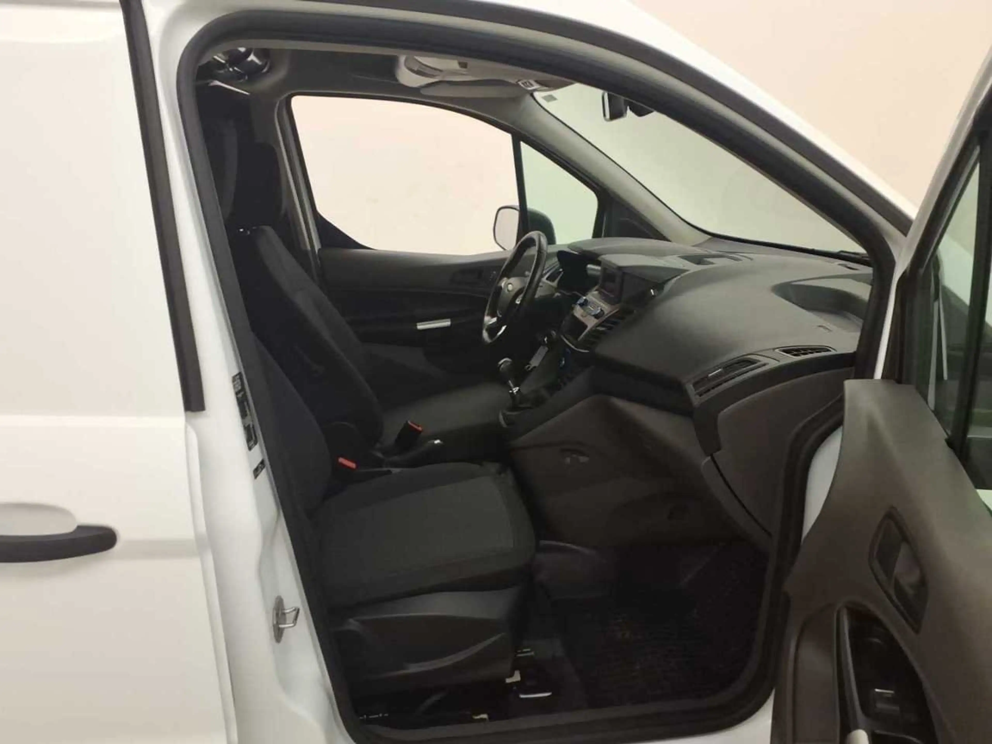 Ford Transit Connect TransitConnect 1.5 EcoBlue 240 — photo 9