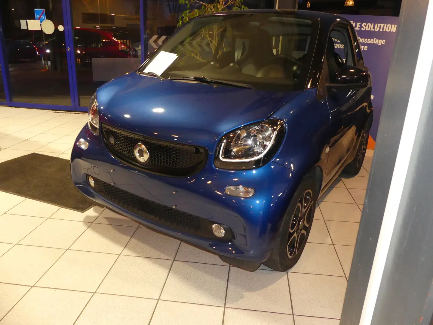 smart forTwo Coupé EQ 17.6 kWh Comfort+ (EU6.2) Azul - 1