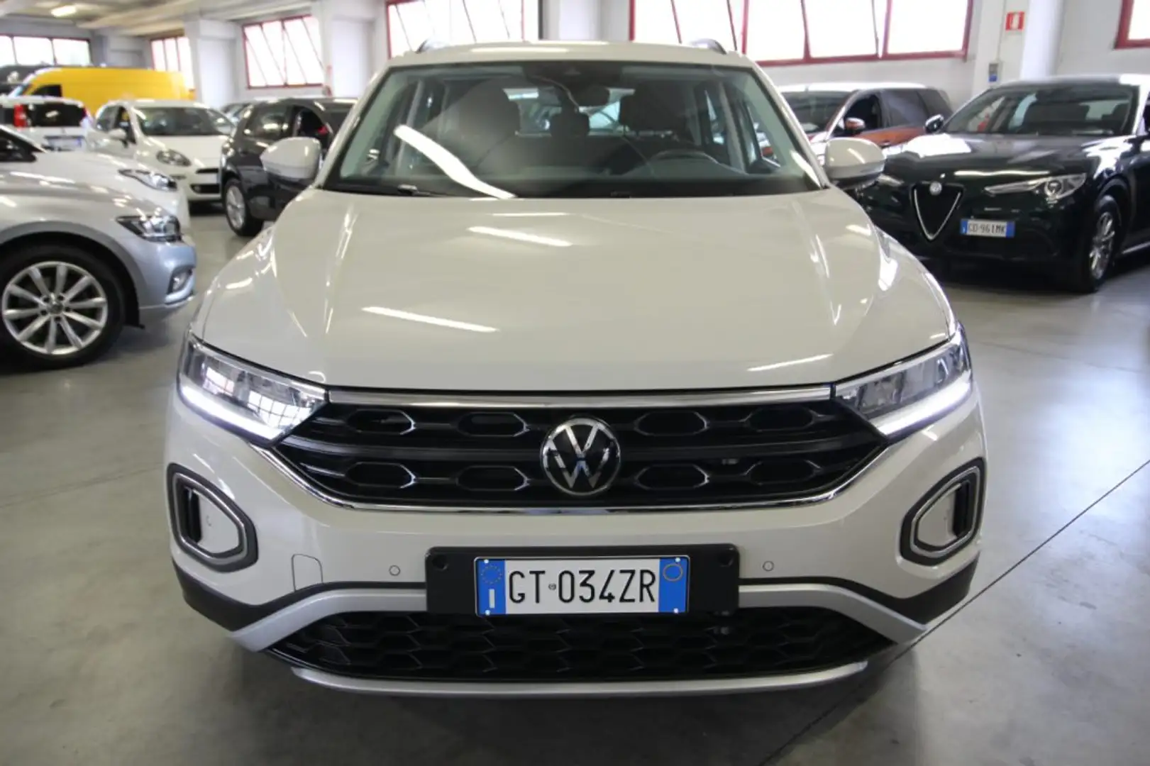 Volkswagen T-Roc Life 1.0 TSI 110CV Bianco - 1