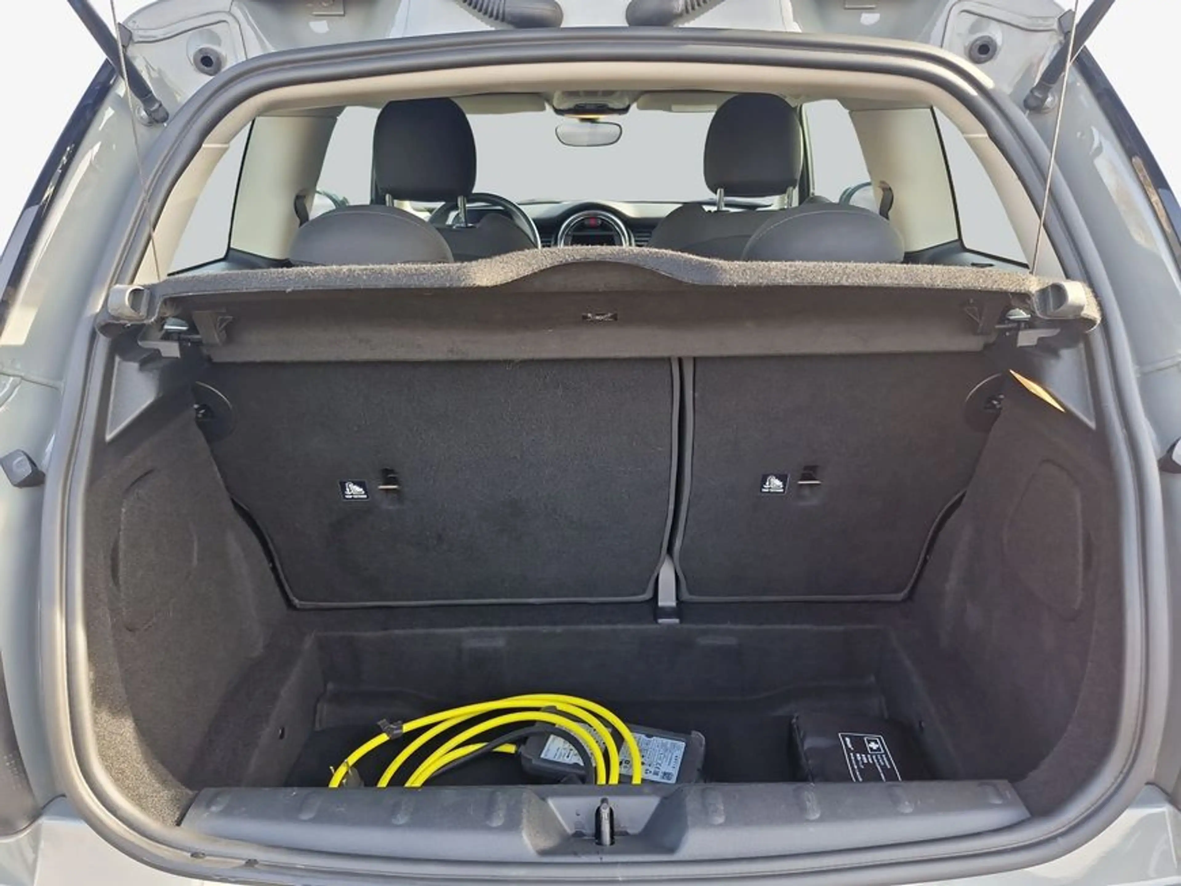 MINI Cooper SE Cooper SE Trim S — photo 10