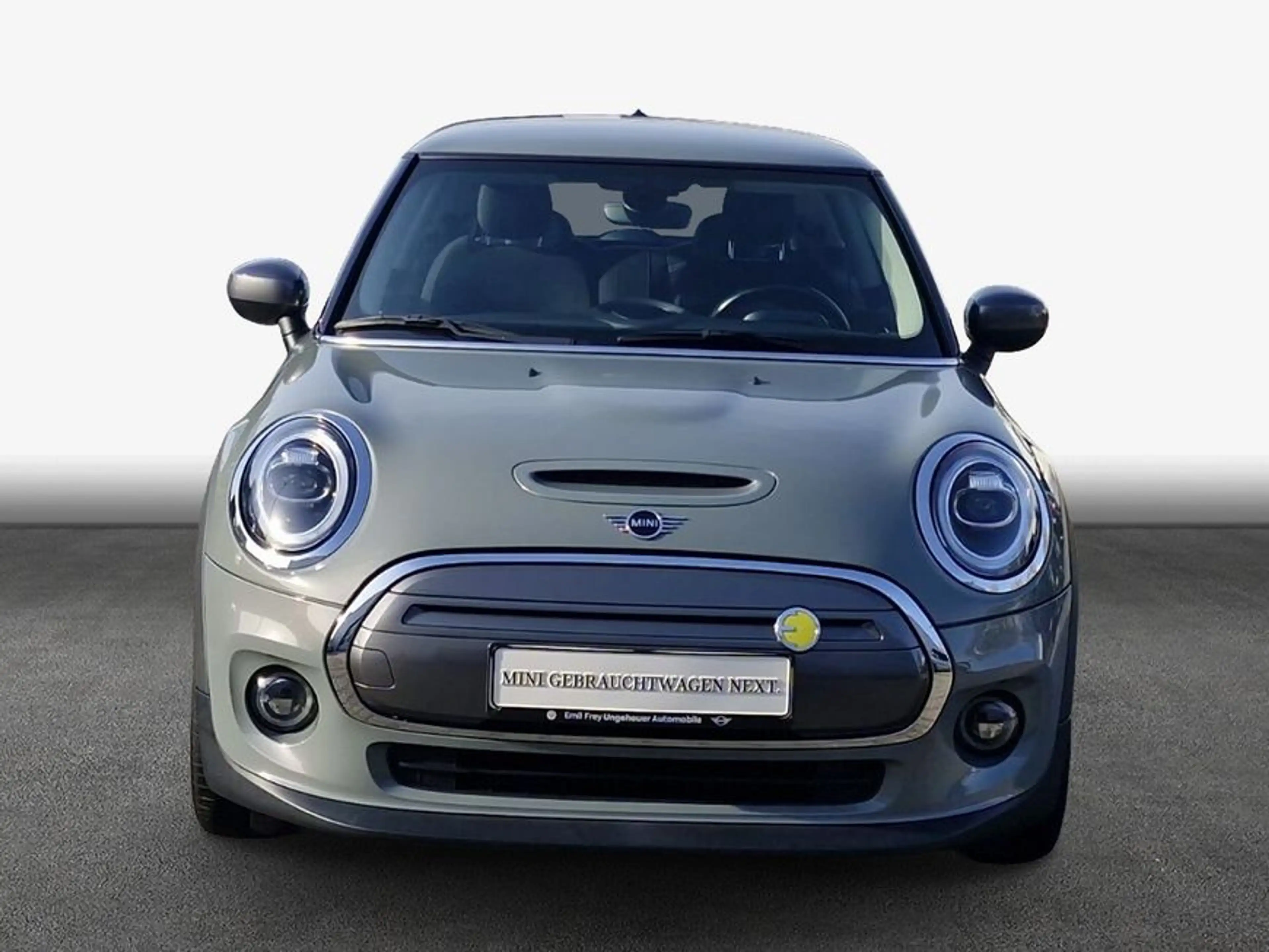 MINI Cooper SE Cooper SE Trim S — photo 3