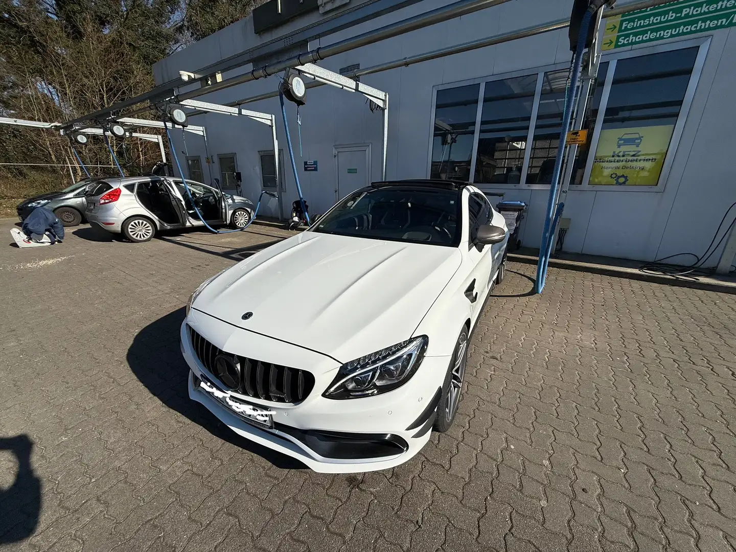 Mercedes-Benz C 63 AMG Coupe C63s - 2