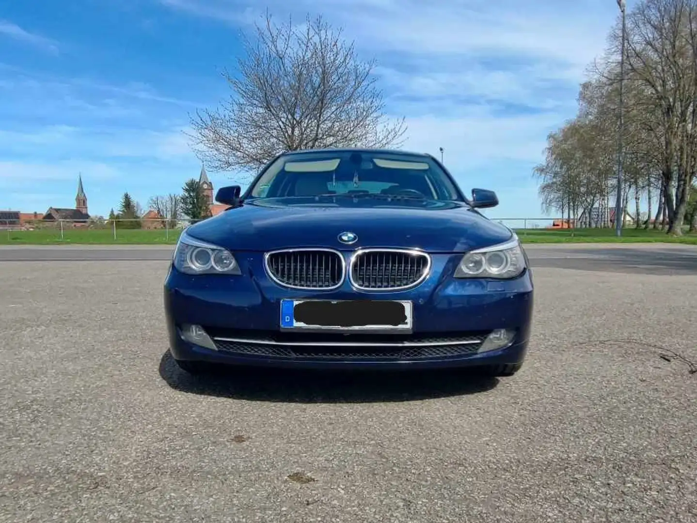 BMW 520 5er 520d Touring Edition Lifestyle Blau - 1