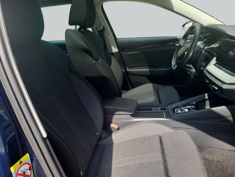 Skoda Octavia Combi 2.0 TDI DSG Ambition AHK/Kamera/Pano — photo 12