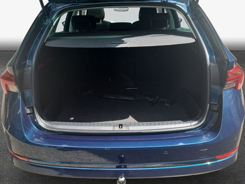 Skoda Octavia Combi 2.0 TDI DSG Ambition AHK/Kamera/Pano — photo 8