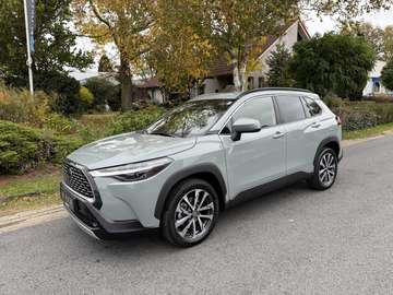 2.0-l-VVT-i Hybrid 197PK ACC•Camera