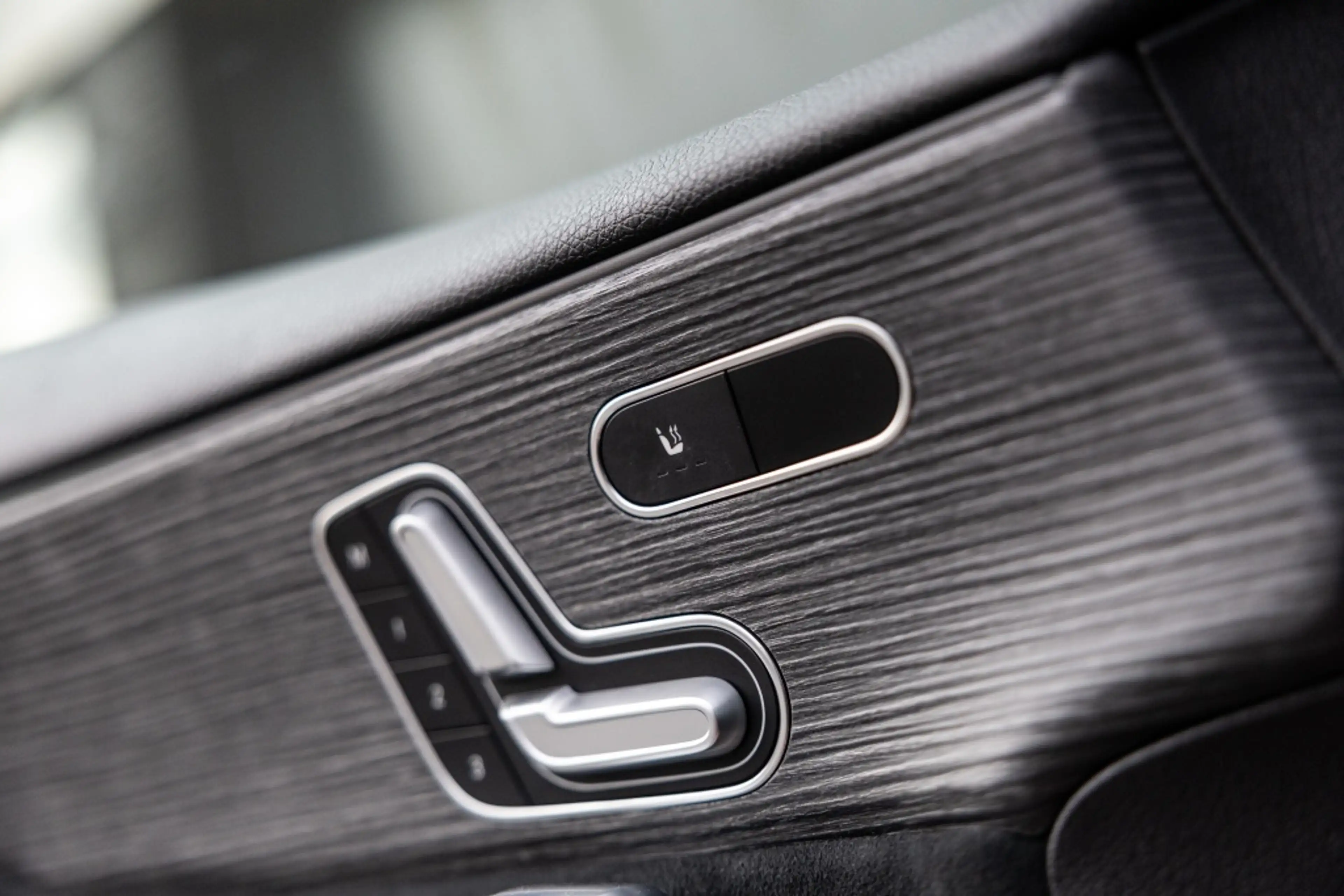 Mercedes-Benz A 250 e Premium Plus | Pano | Burmester | Memory | Multi — photo 41