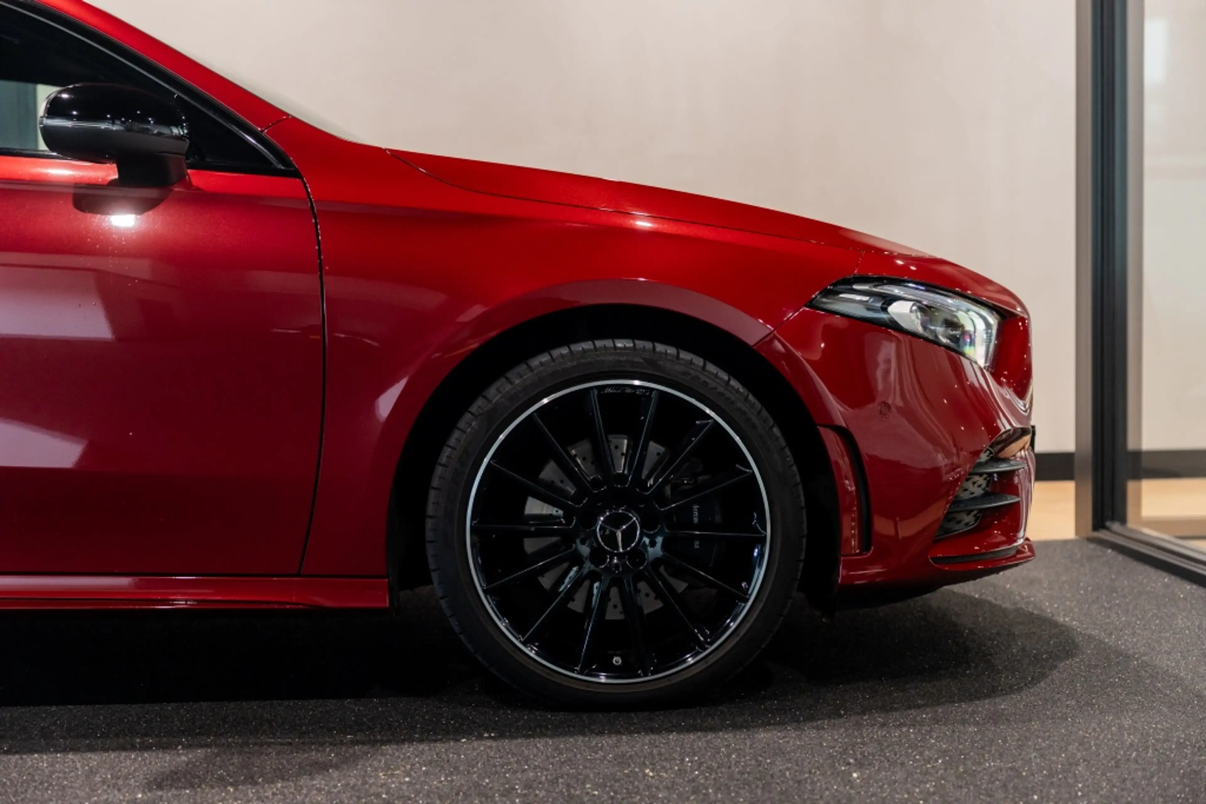 Mercedes-Benz A 250 e Premium Plus | Pano | Burmester | Memory | Multi — photo 14