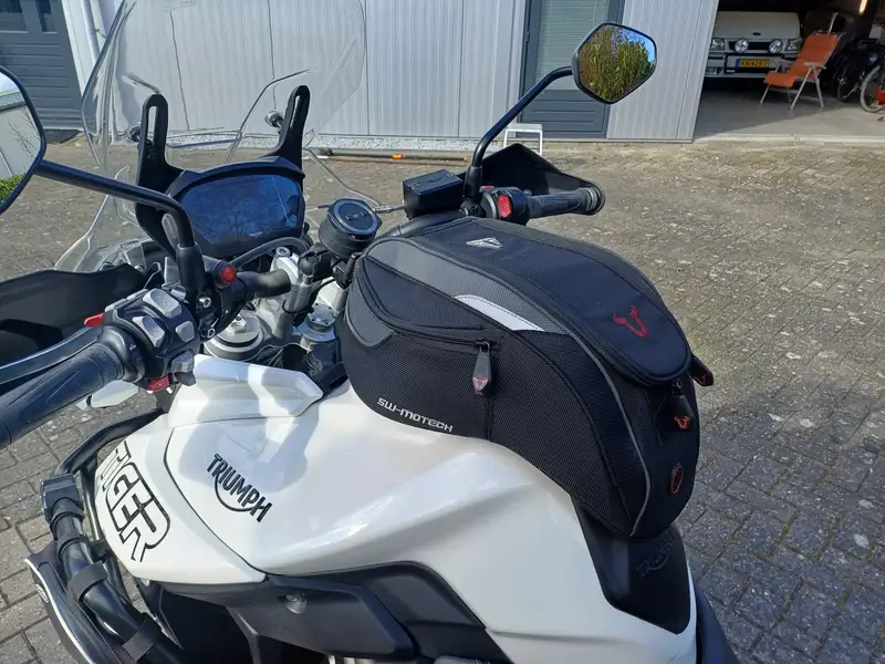 Triumph Tiger 800 - foto 5