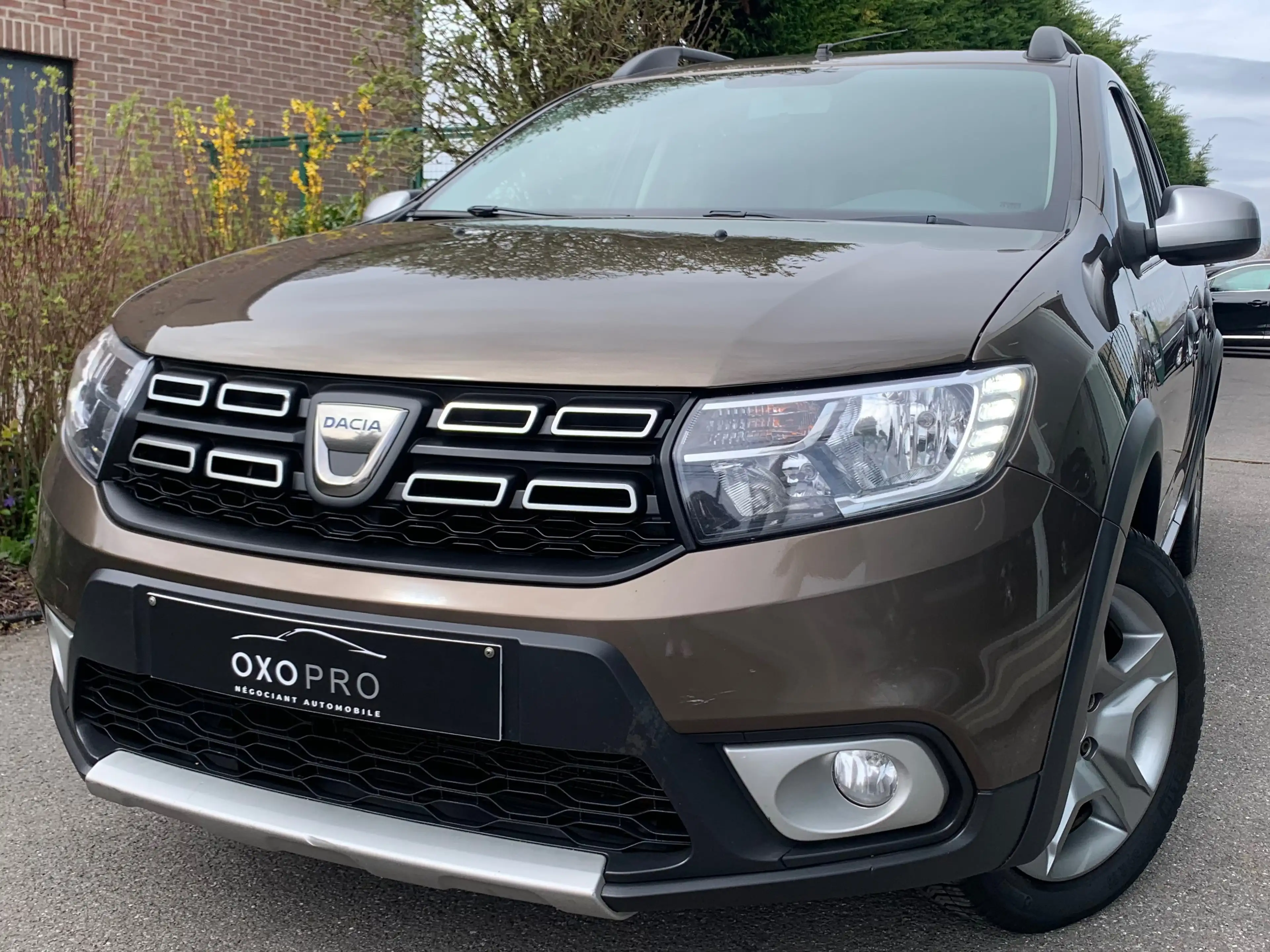 Dacia Logan STEPWAY PLUS /  1.5 dCi 90 CV  / Gps / Airco / Camera / Cruise /