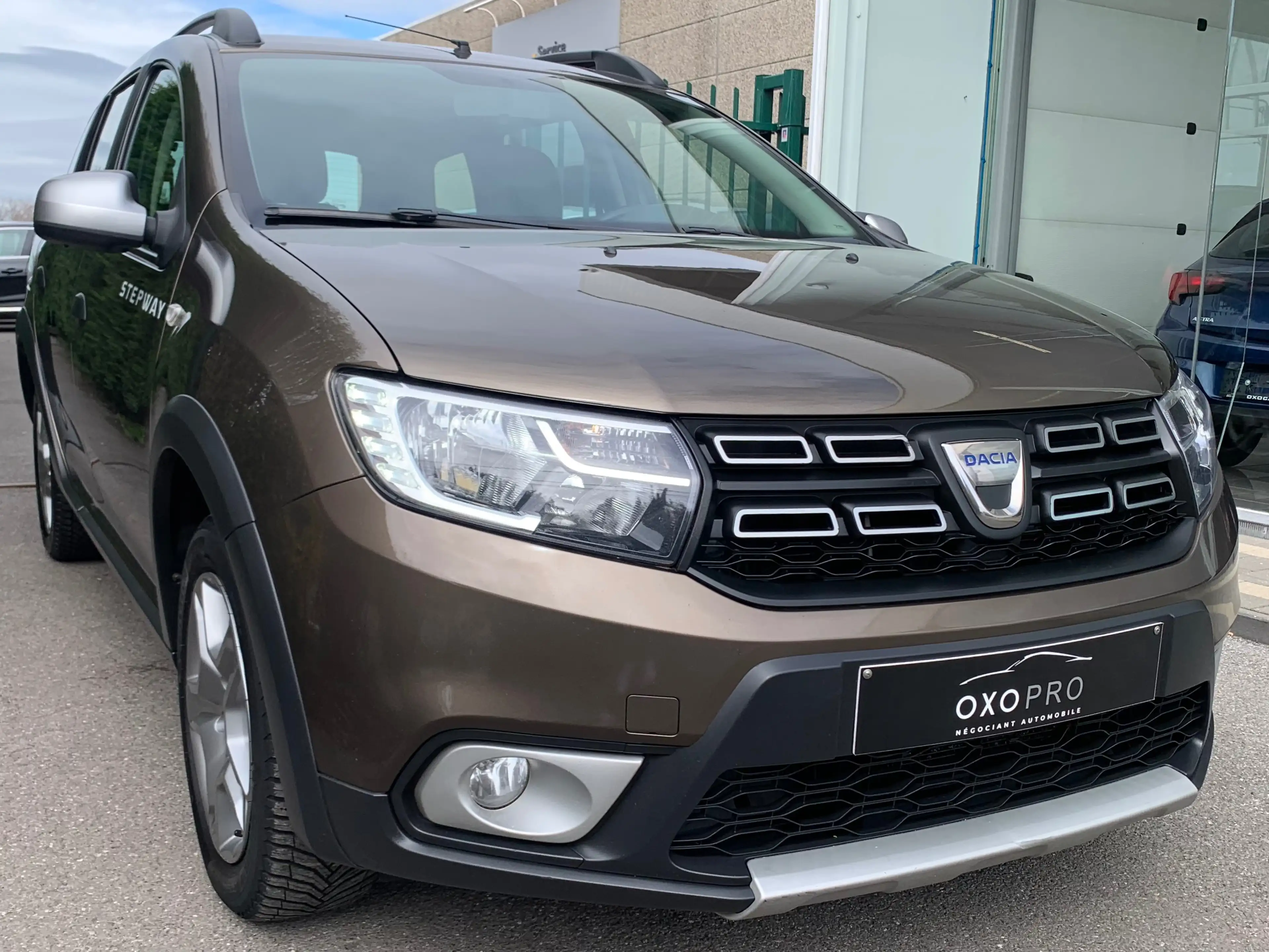 Dacia Logan STEPWAY PLUS / 1.5 dCi 90 CV / Gps / Airco / Camera / Cruise / — photo 4