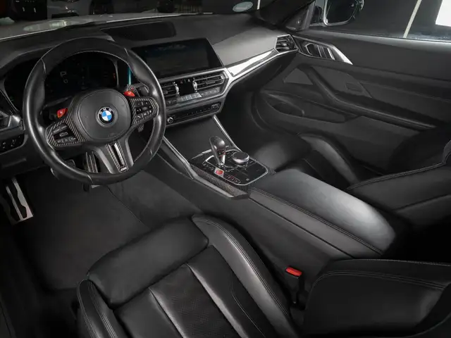 BMW M4 view 10