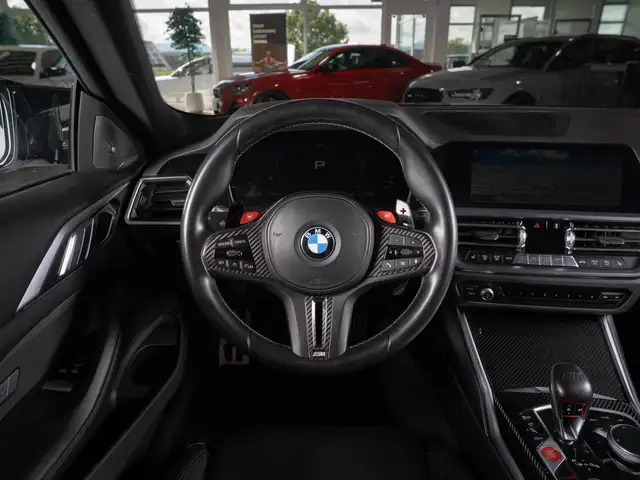 BMW M4 view 12