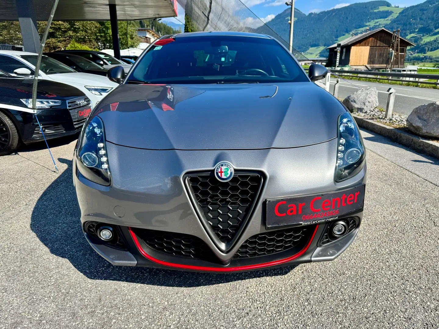 Alfa Romeo Giulietta Distinctive 1,6 JTDM Gris - 2