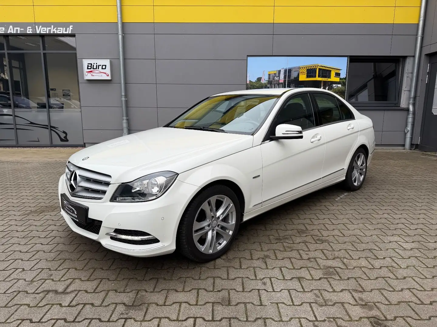 Mercedes-Benz C 180 /KLIMA/SHZ/LEDER/PTS/ALU/ALLWETTER* Weiß - 2
