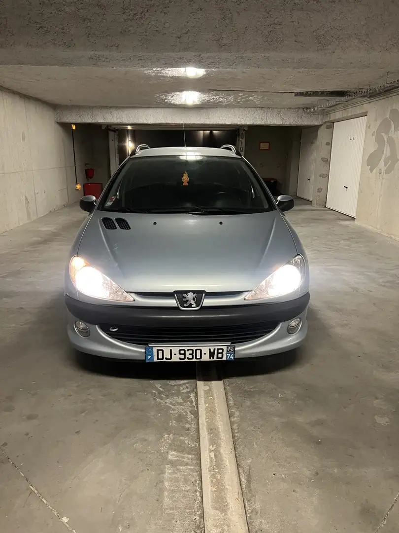 Peugeot 206 1.4i XT - 1