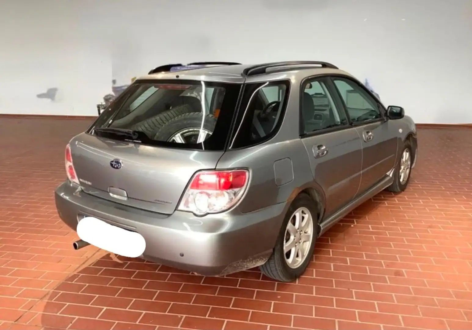 Subaru Impreza 1.5R Limited Plateado - 2