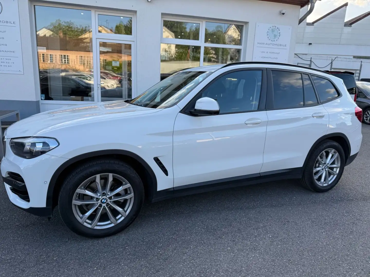 BMW X3 xDrive 20 d Blanc - 1