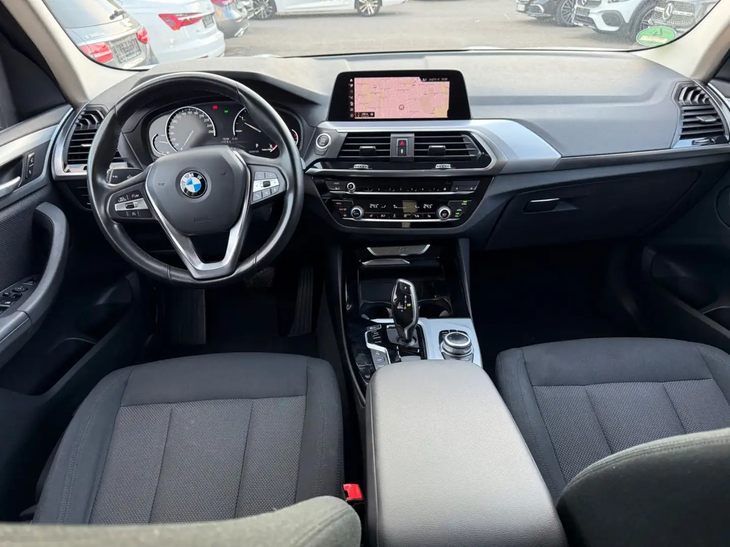 BMW X3 xDrive 20 d Blanc - 2