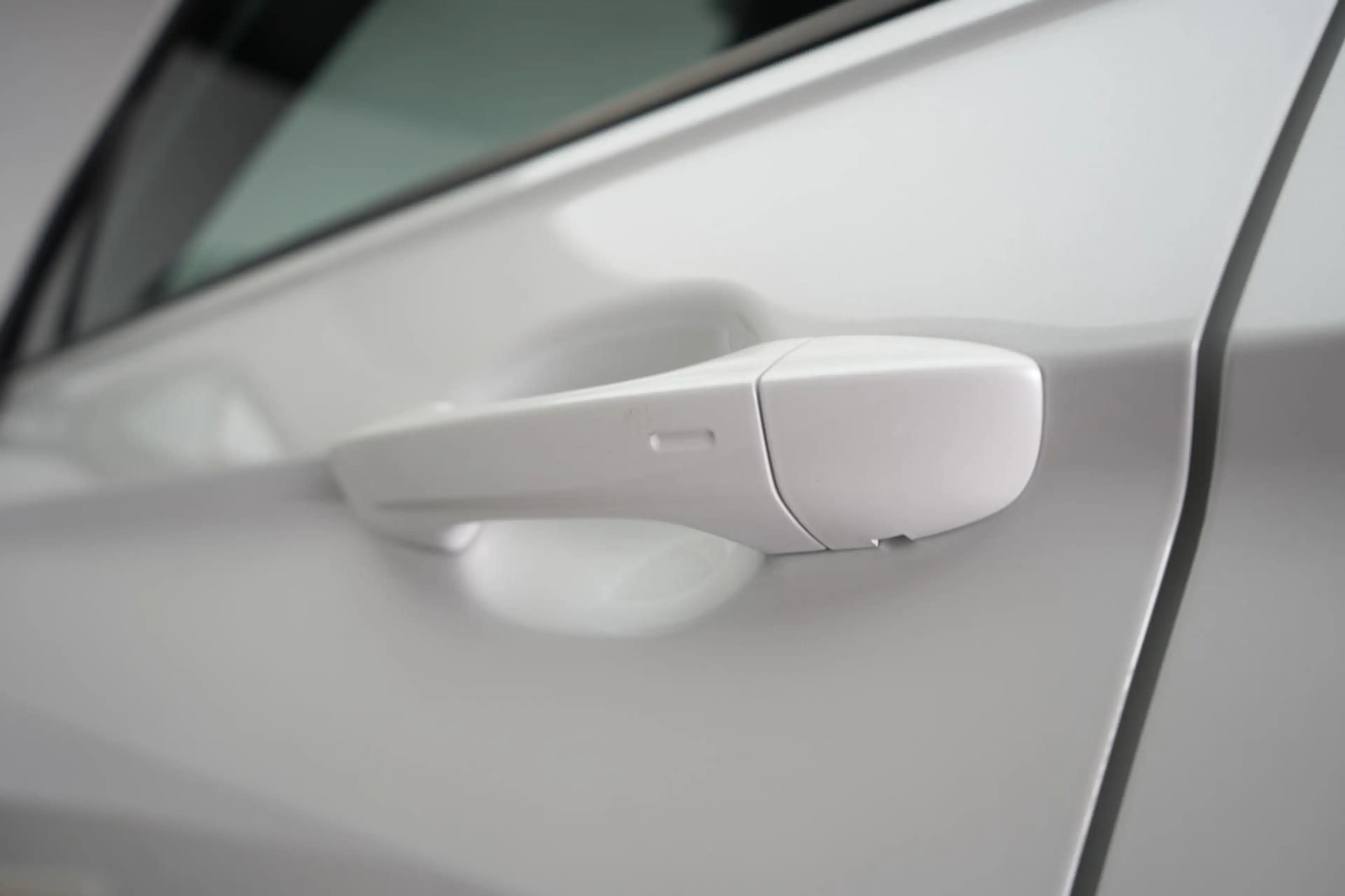 Volkswagen Tiguan Allspace 2.0 TDI 4Motion DSG R-Line ACC/K — photo 12