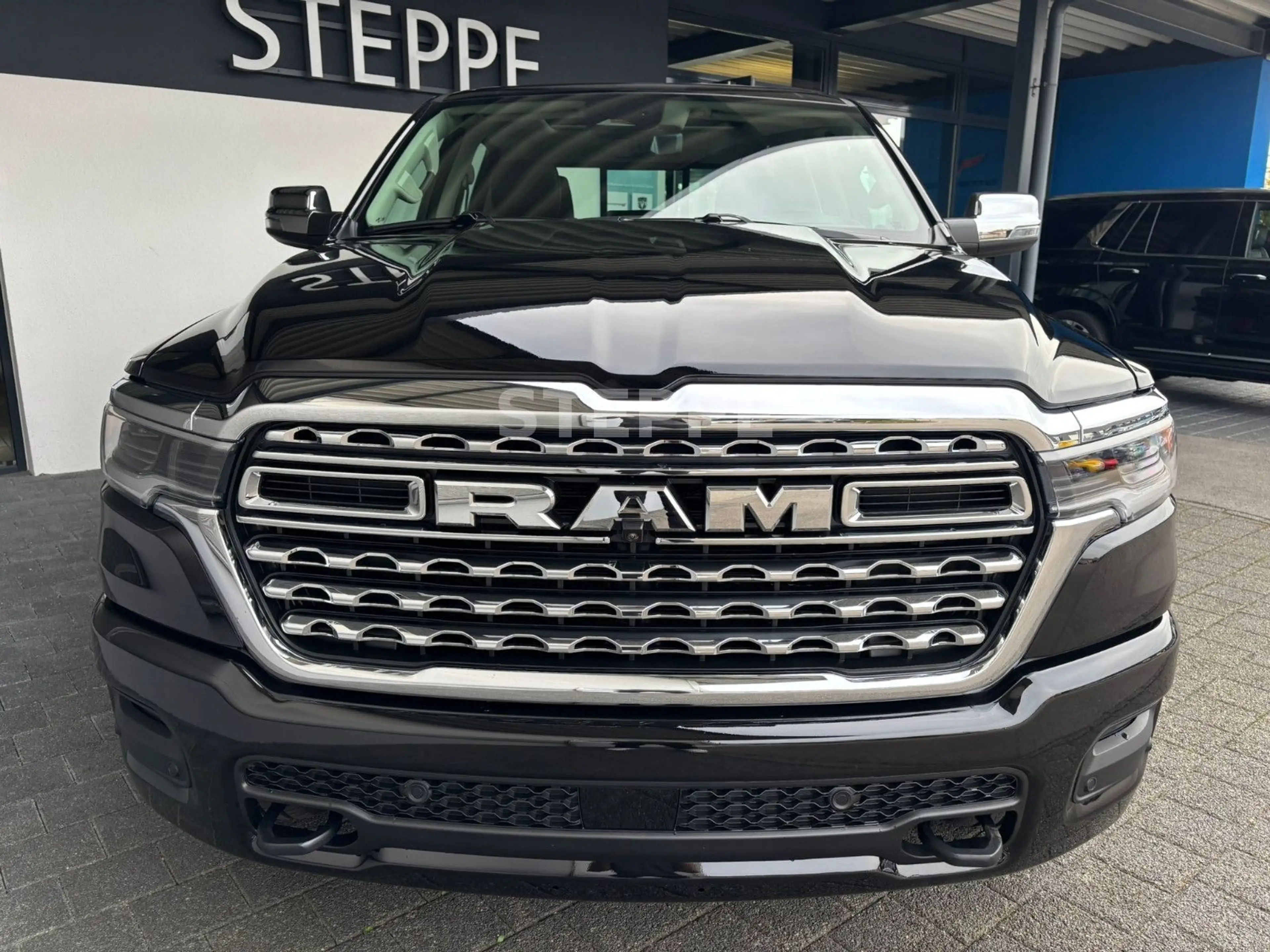 Dodge RAM 2026 RAM 1500 Limited Longhorn 5,7LV8 Rambox — photo 2