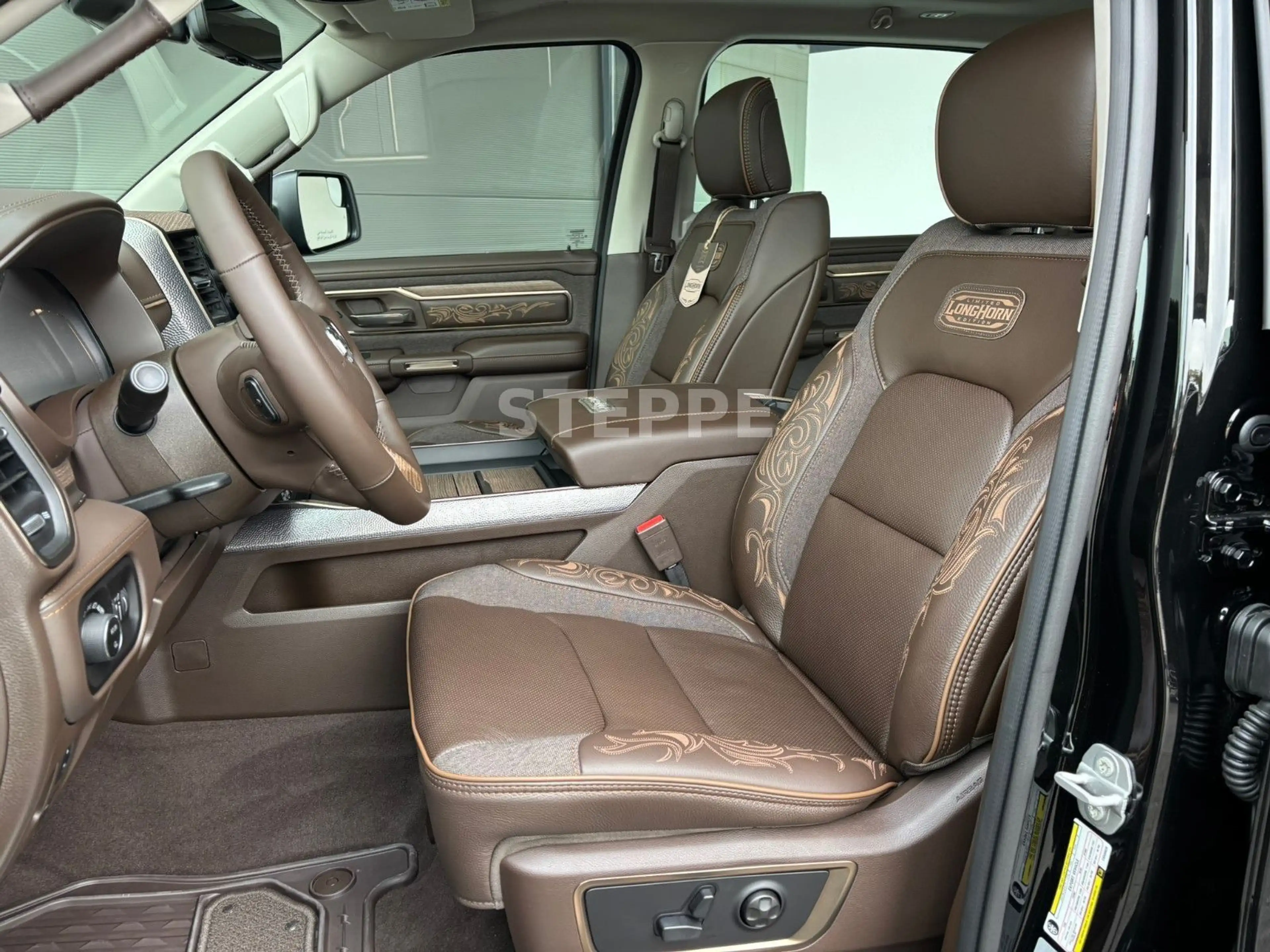 Dodge RAM 2026 RAM 1500 Limited Longhorn 5,7LV8 Rambox — photo 14