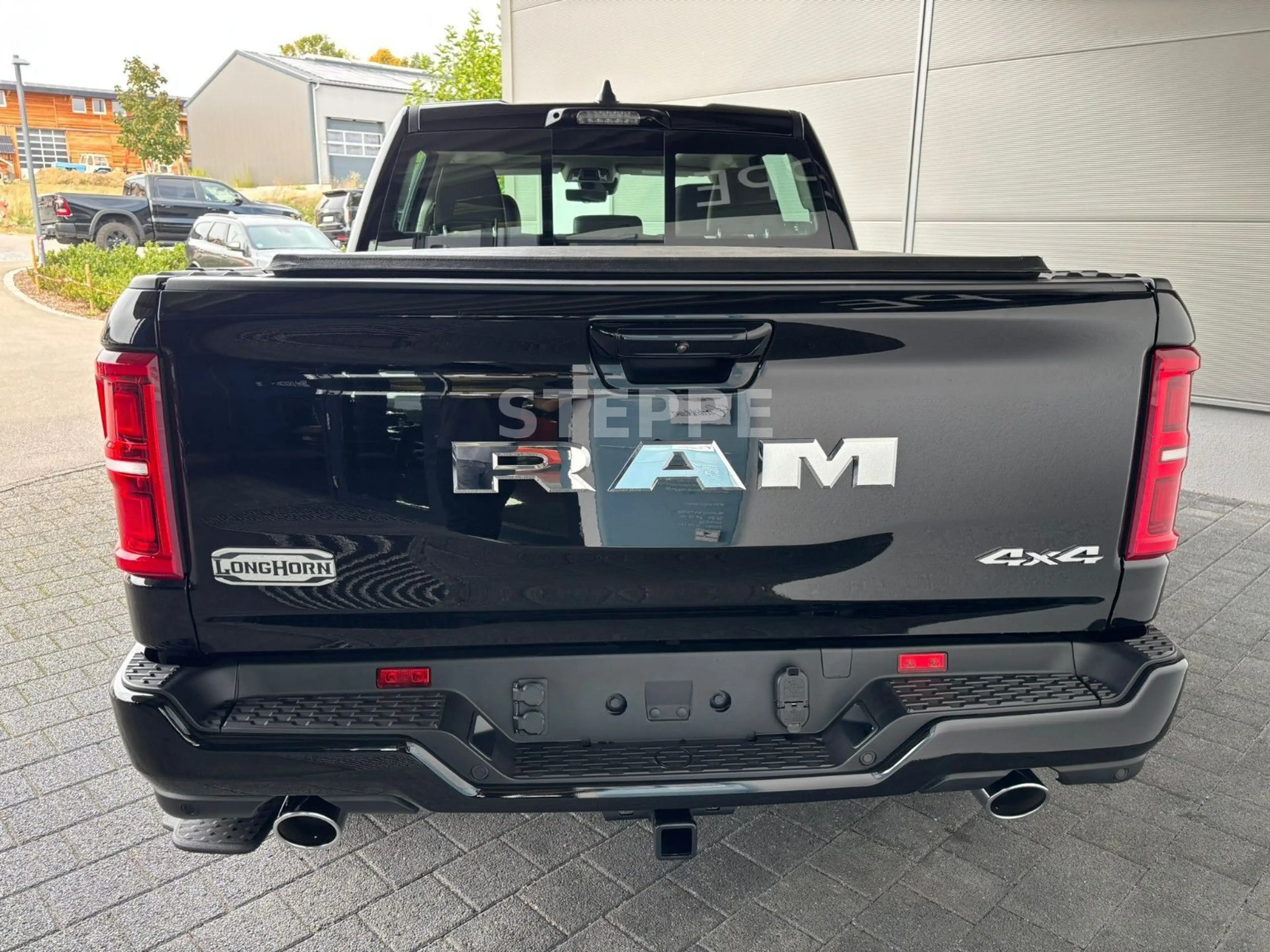 Dodge RAM 2026 RAM 1500 Limited Longhorn 5,7LV8 Rambox — photo 5
