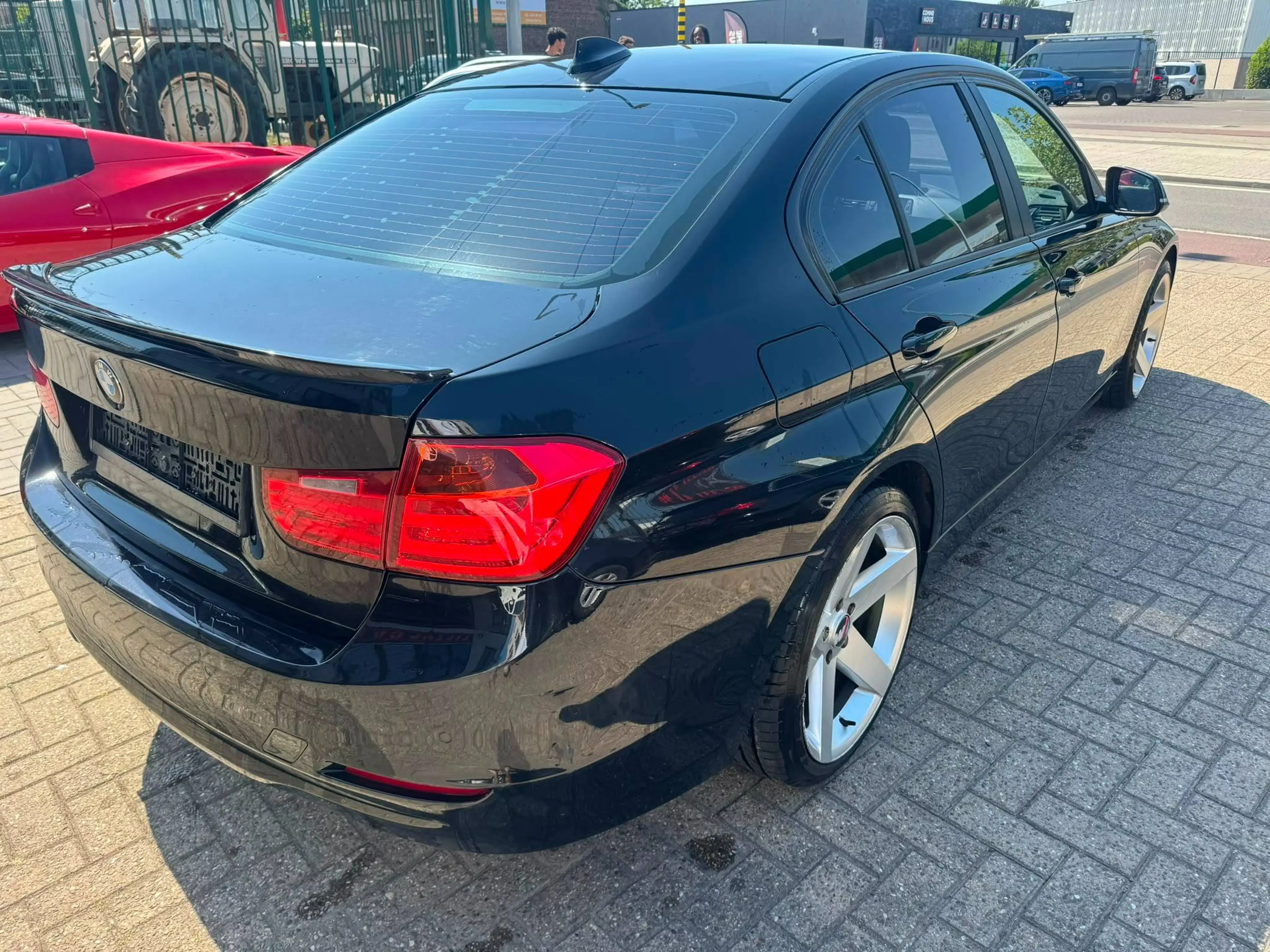 BMW 316 — photo 4