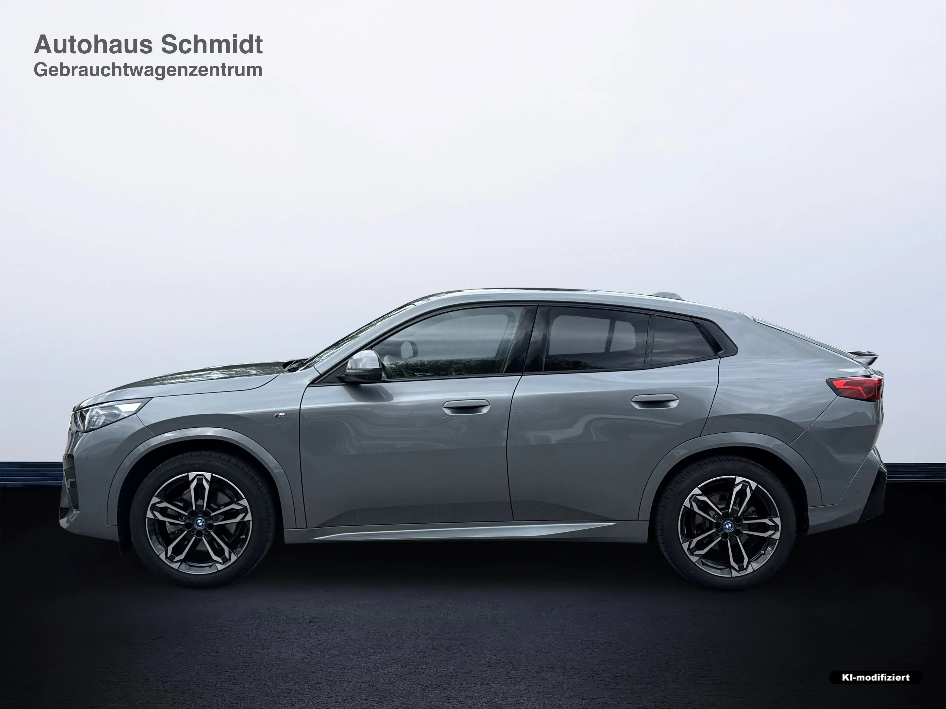 BMW iX2 xDrive30 — photo 2
