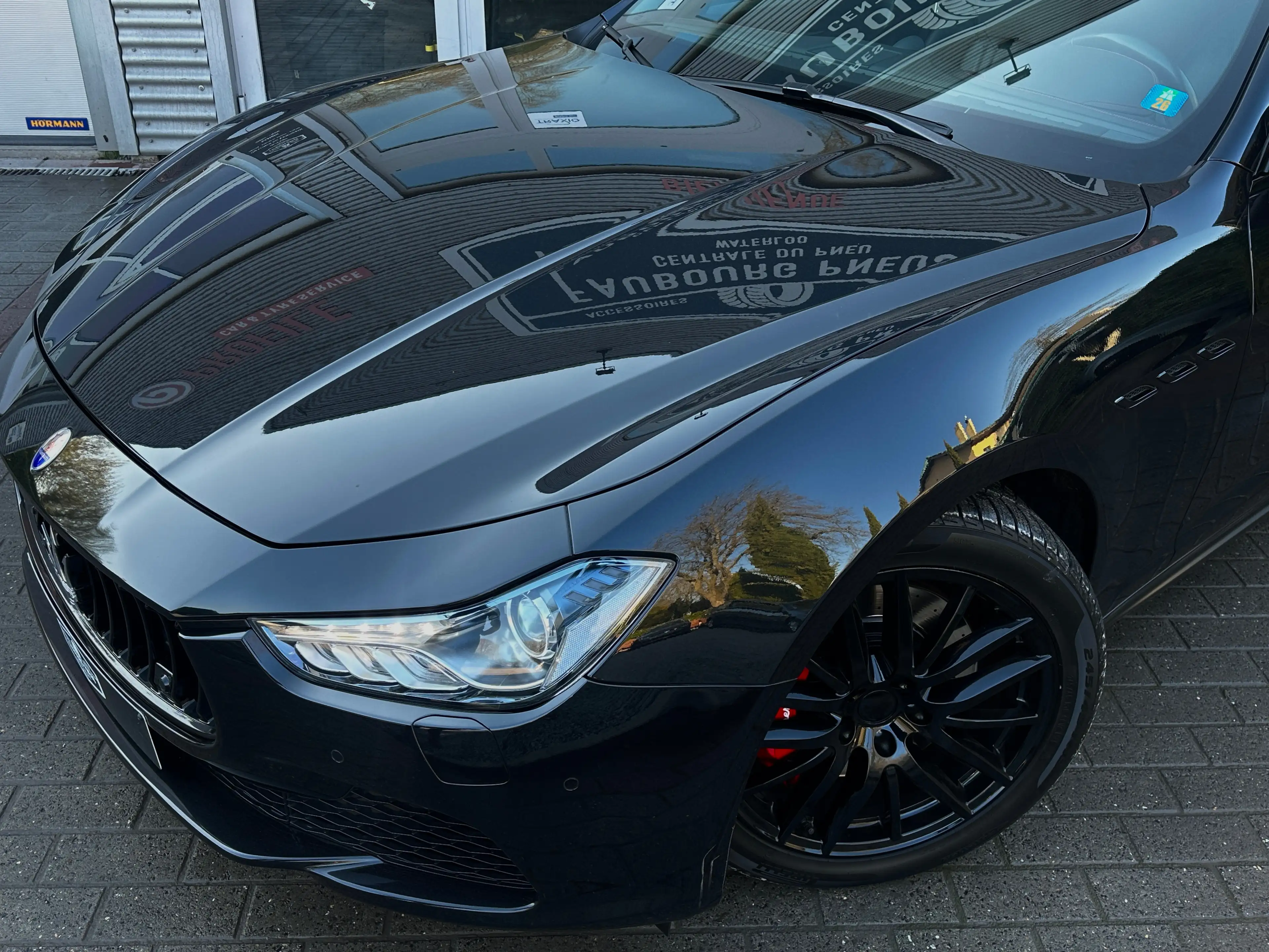 Maserati Ghibli *3.0-V6-S-Q4*4x4*CUIR*NAVIGATION*FULL-BLACK* — photo 12