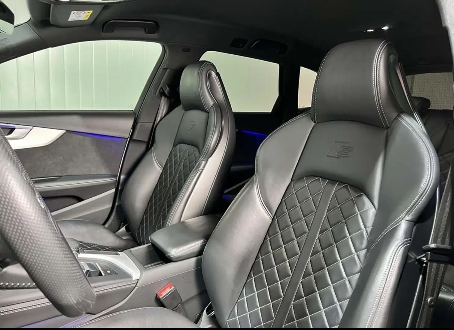 Audi A4 40 TDI quattro sport Weiß - 1