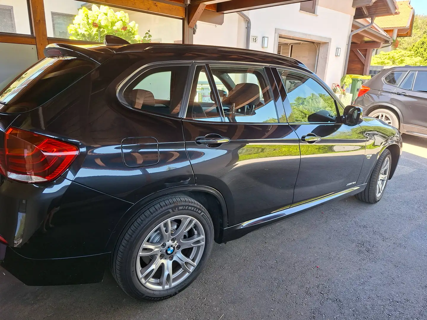 BMW X1 X1M xDrive18d Österreich Paket Österreich-Paket Schwarz - 2