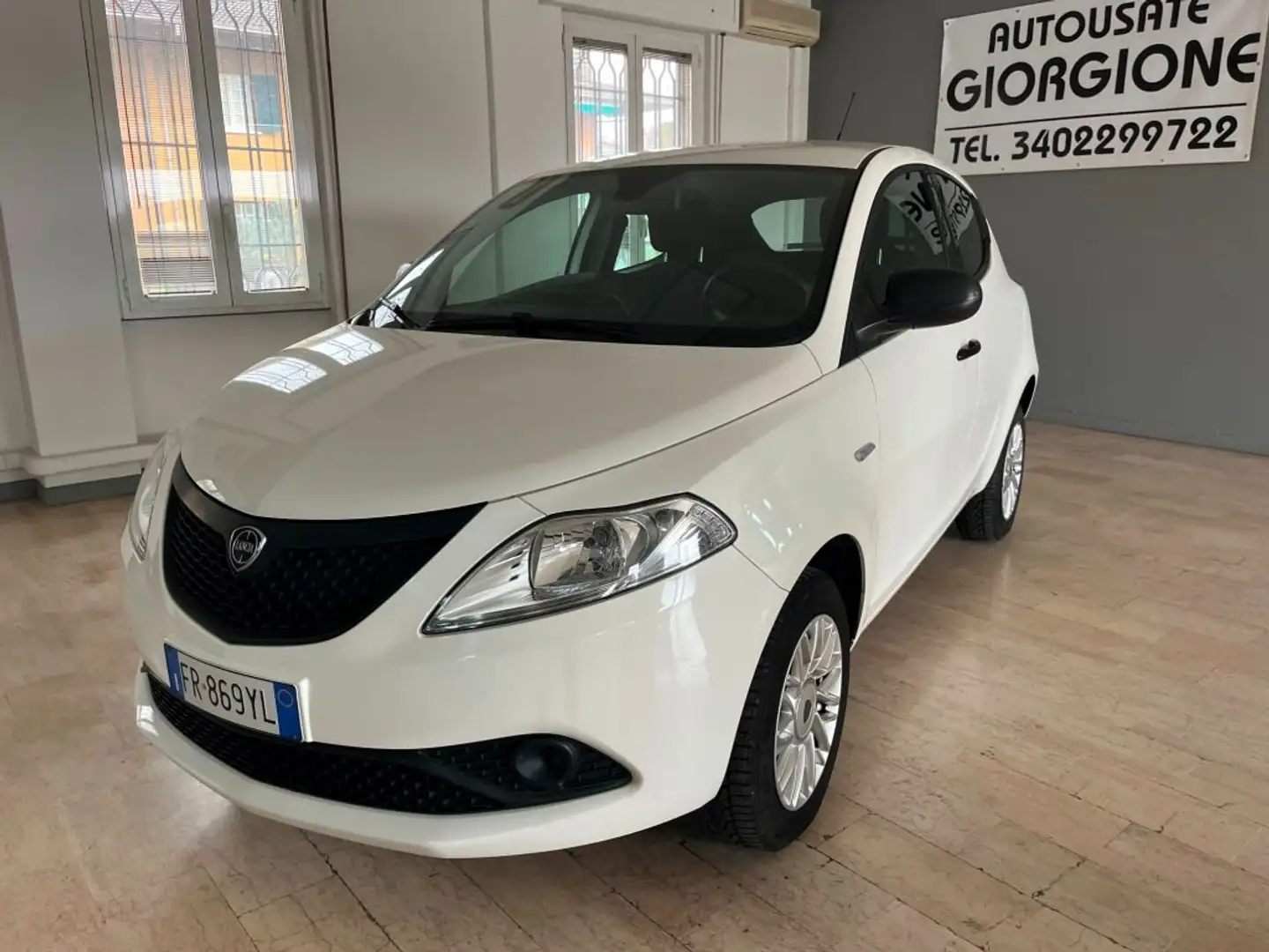 Lancia Ypsilon Ypsilon 0.9 t.air ecochic metano Blanco - 2