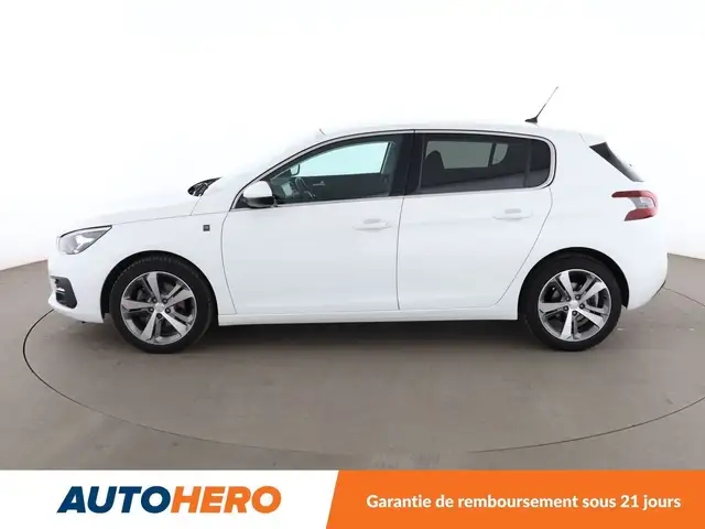 Peugeot 308 view 3