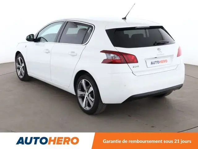Peugeot 308 view 4