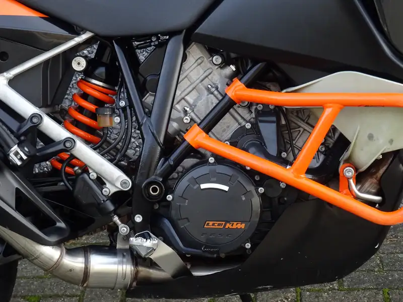 KTM 1050 Adventure - foto 4