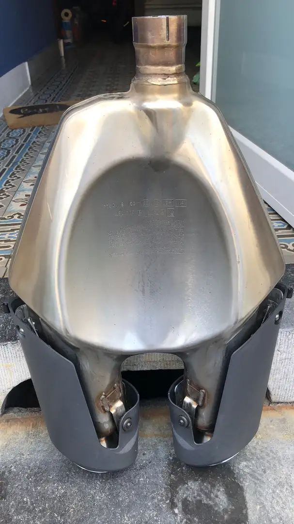 Aprilia Shiver 900 - 2