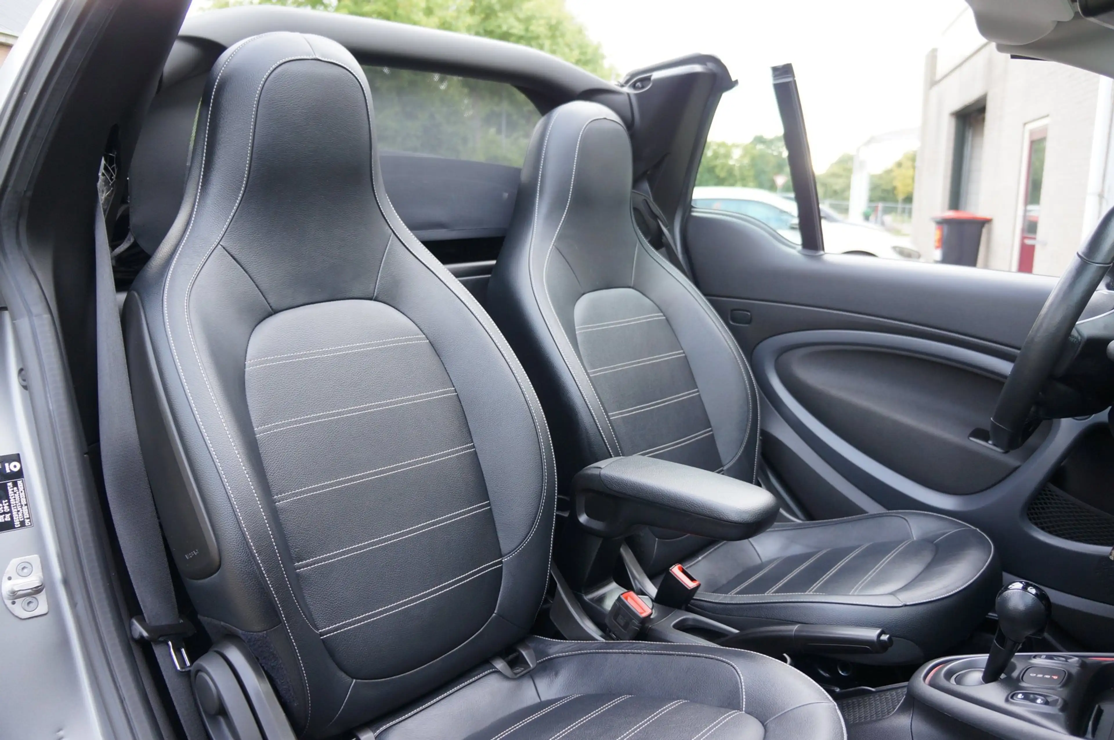 smart forTwo cabrio EQ Comfort PLUS 18 kWh; Leder+Camera=ORG NL — photo 8