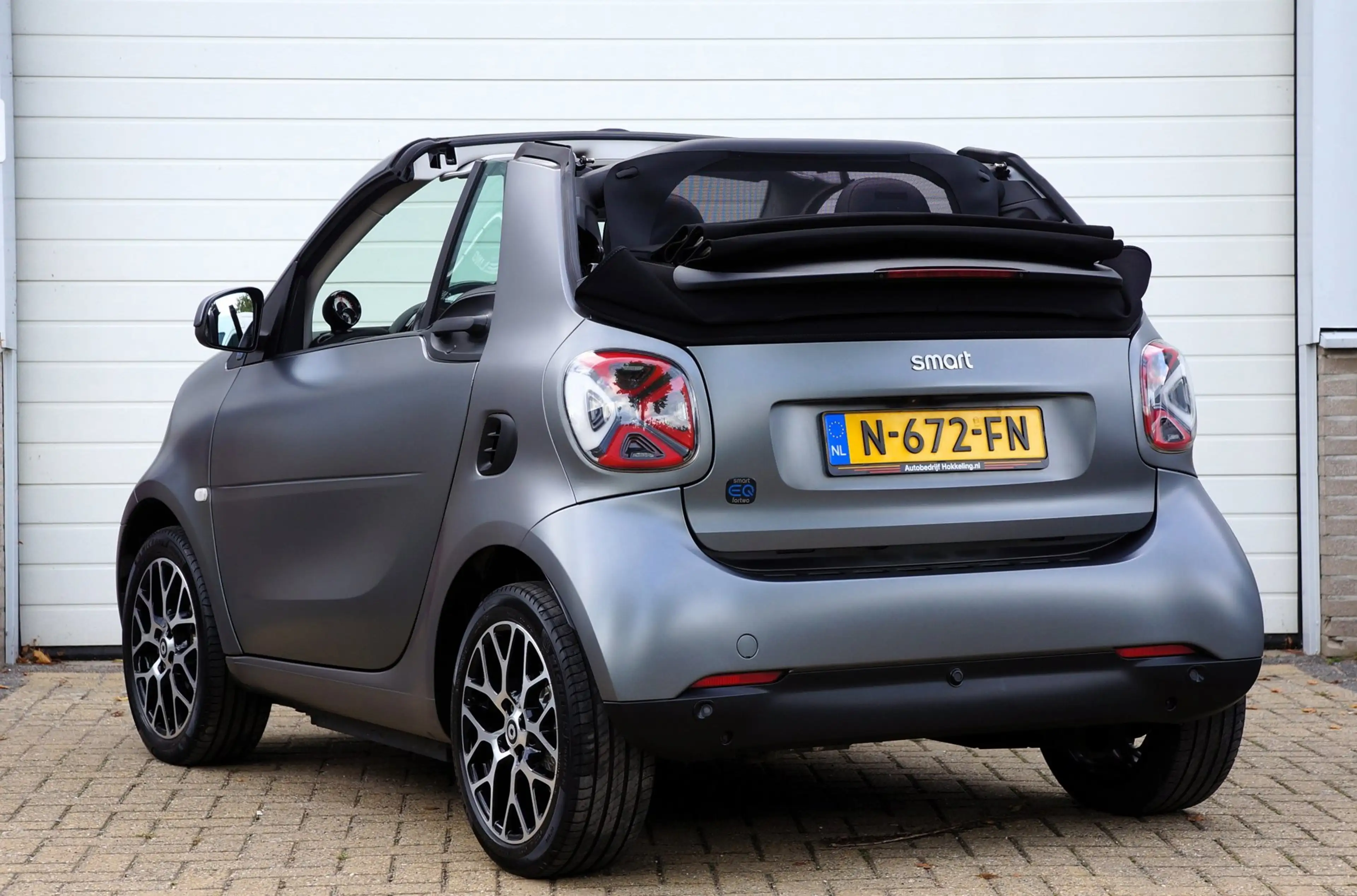 smart forTwo cabrio EQ Comfort PLUS 18 kWh; Leder+Camera=ORG NL — photo 2