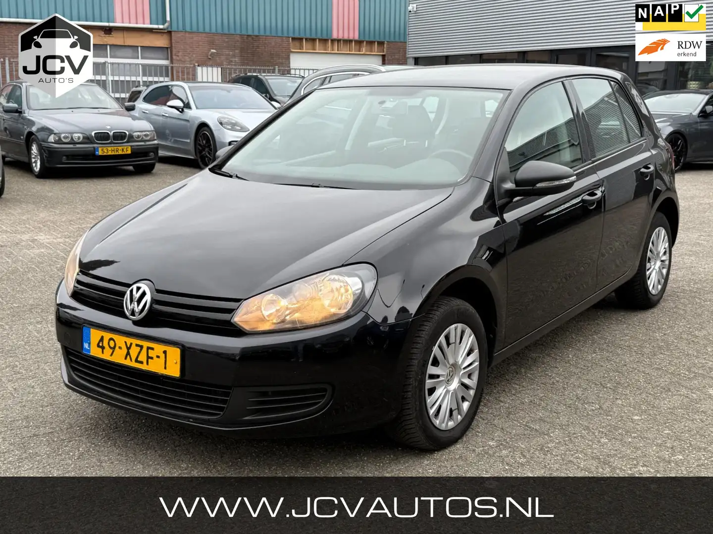 Volkswagen Golf 1.6 TDI Trendline BlueMotion AIRCO/APK/NAP Zwart - 1