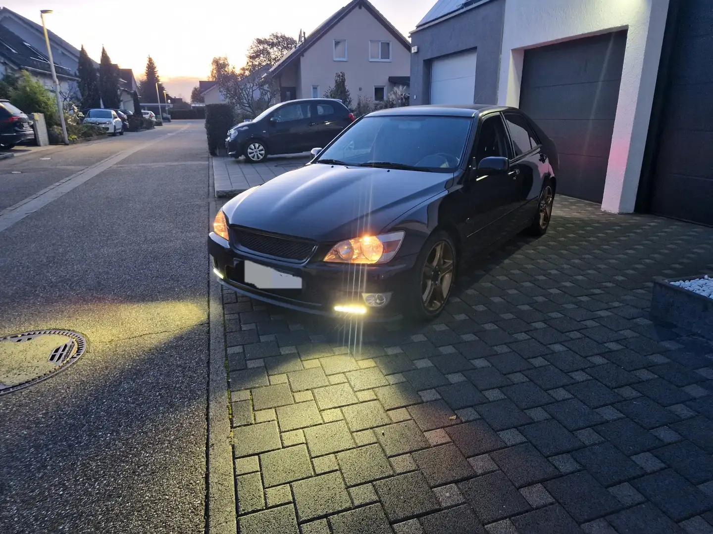 Lexus IS 200 Sport Schwarz - 2