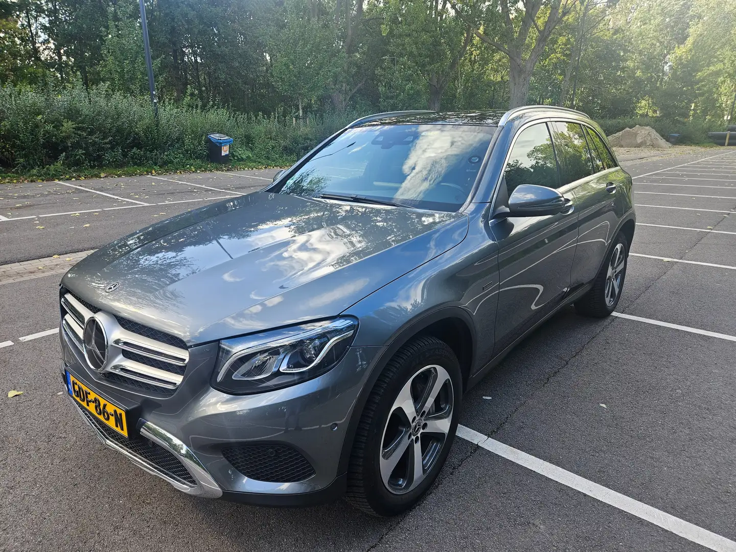 Mercedes-Benz GLC 350 350e Pr. Plus Plug-in Hybrid Gris - 1