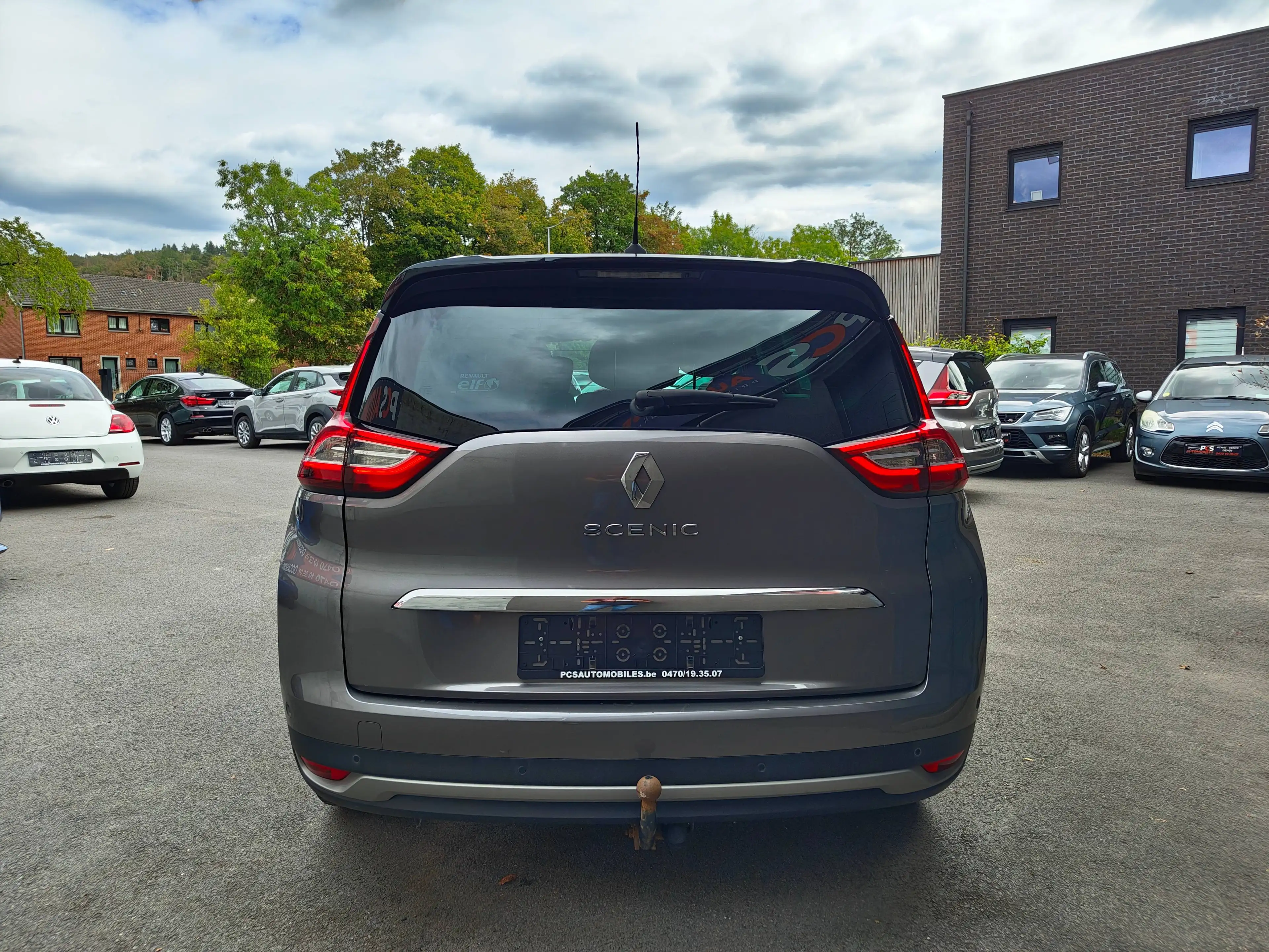 Renault Grand Scenic Grand Scénic 1.7 Blue dCi Black Edition *GPS*CLIM*SIEGES CHAUFFANT*BLUETOOTH*GARANTIE 12 MOIS — photo 5